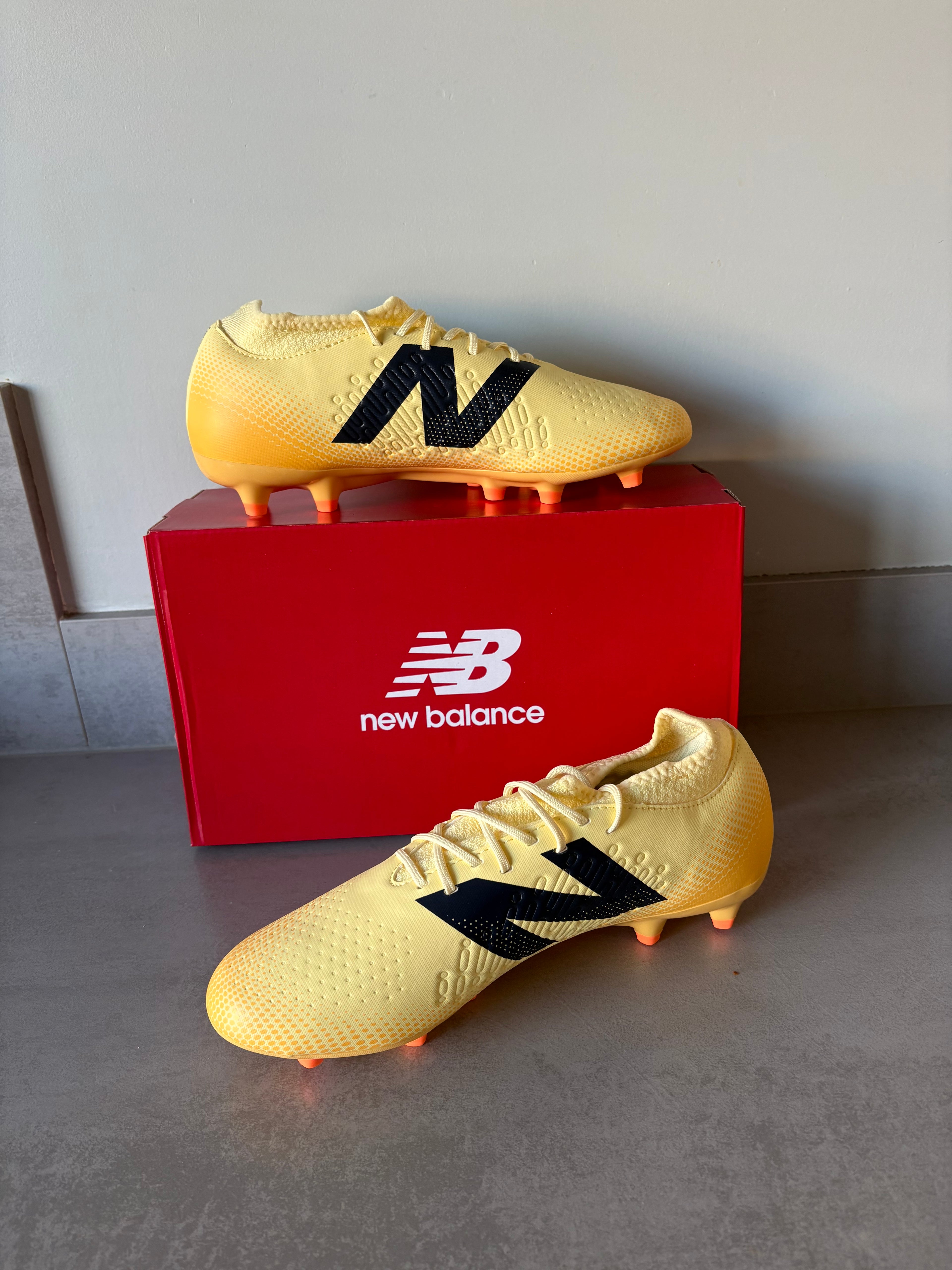 New Balance Tekela Magique V4 FG Yellow
